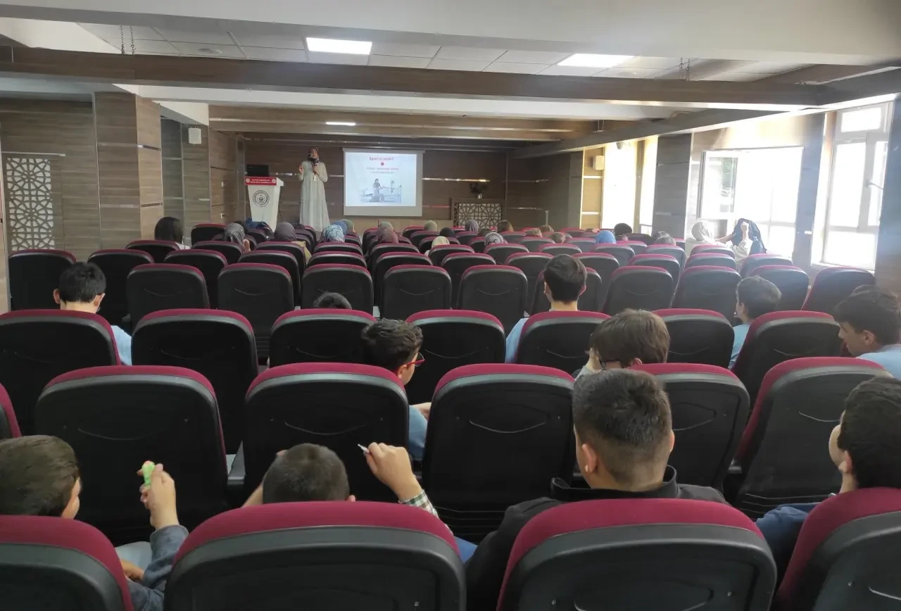 Amasya’da Öğrencilere Sağlıklı Yaşam Eğitimi Verildi 1