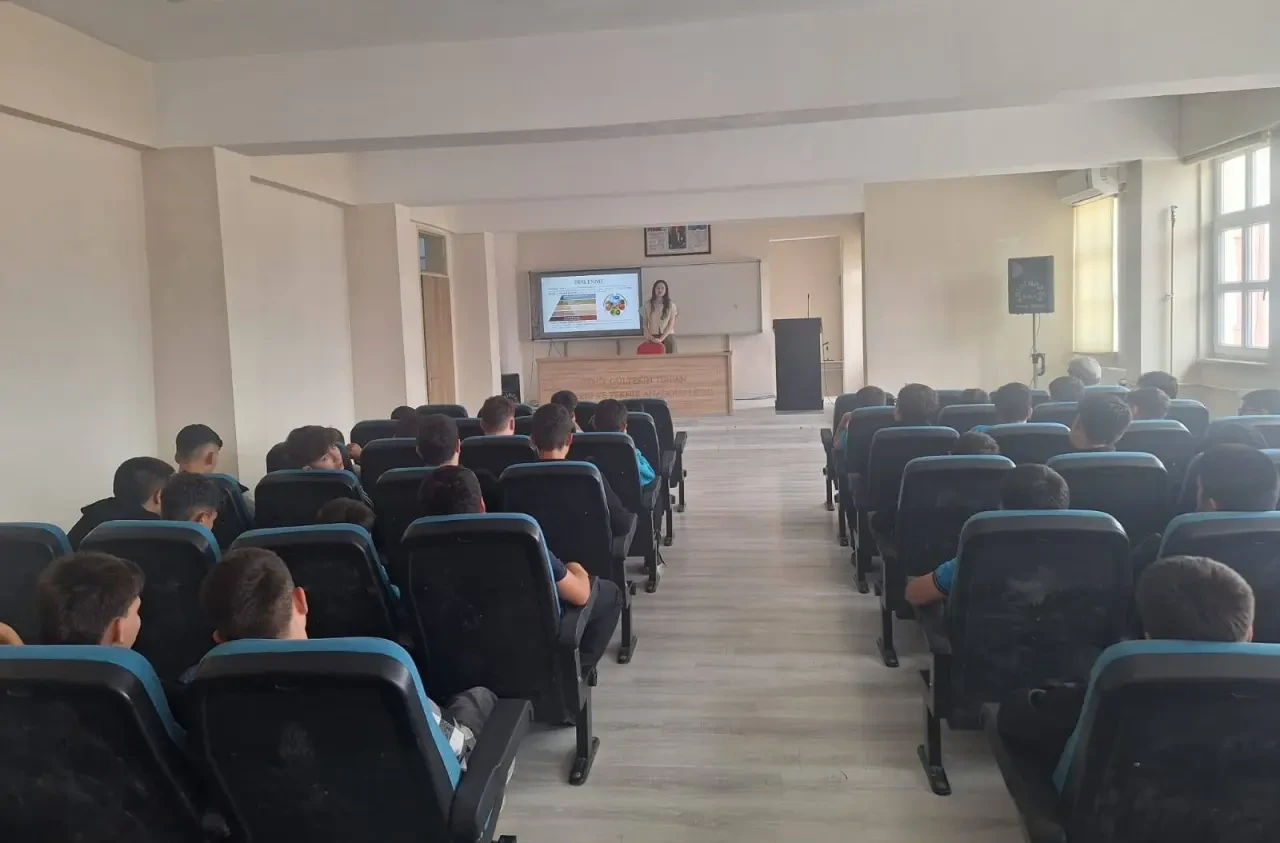 Amasya’da Öğrencilere Sağlıklı Yaşam Eğitimi Verildi 3