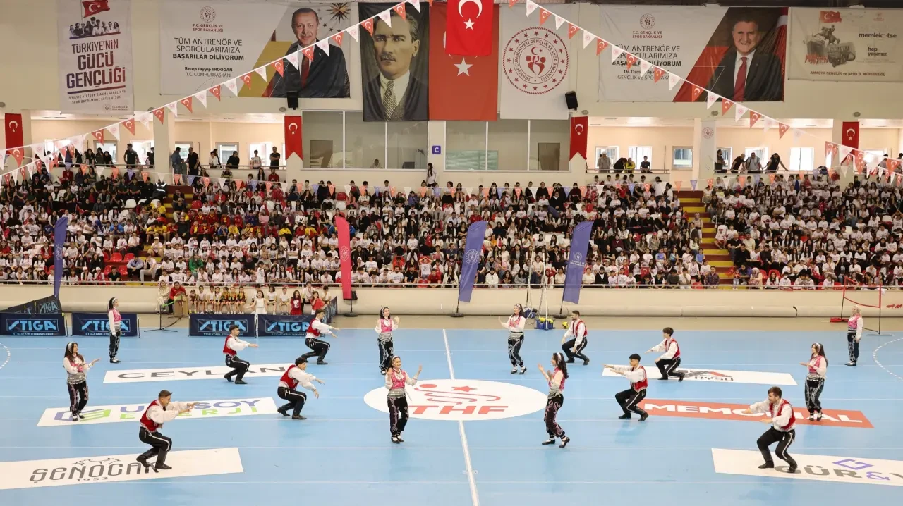 Amasya’da 19 Mayıs Coşkusu: Halkın Yoğun Katılımıyla Bayram Kutlandı 5