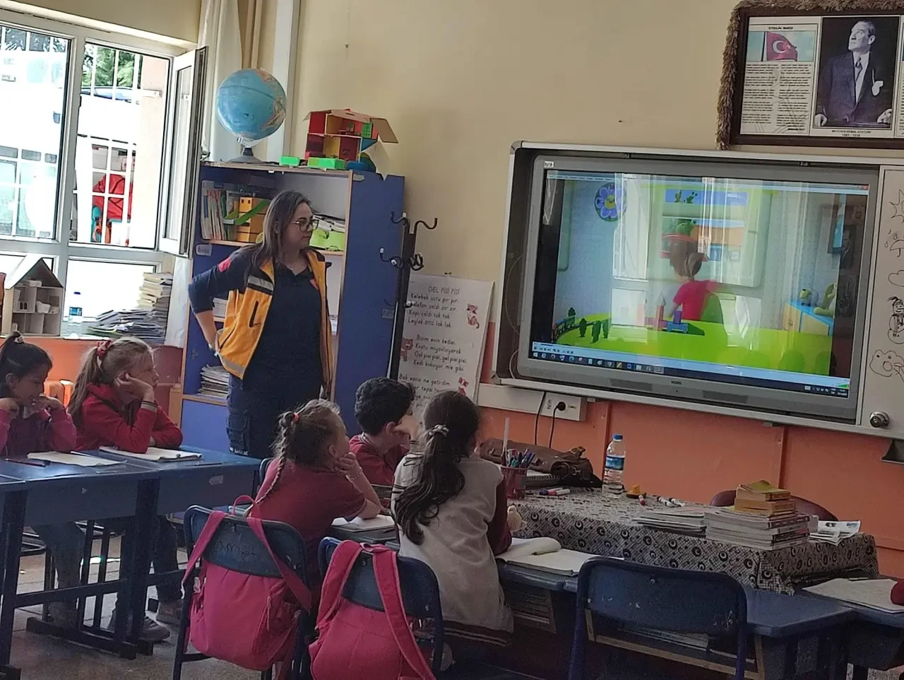 Minik Kalplere Büyük Bilinç: Merzifon’da “Yaşama Yol Ver” Eğitimi Verildi 2