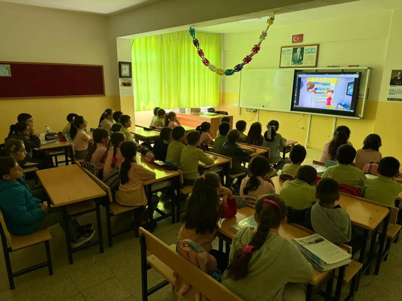 “Yaşama Yol Ver” Etkinliğiyle Miniklere 112 Acil Sağlık Eğitimi Verildi 2