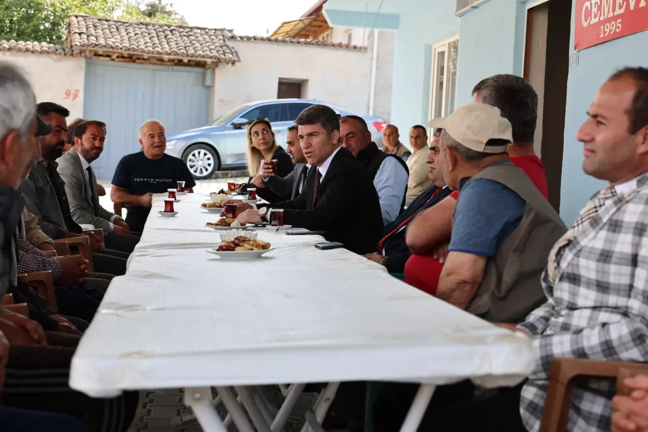Vali Önder Bakan Merzifon Karatepe Köyü’nde Vatandaşlarla Buluştu 2