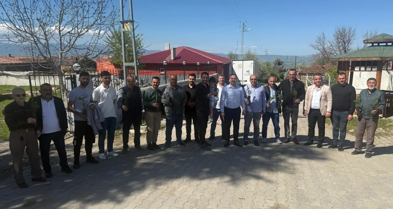 "70 Köye 70 Fidan" Projesiyle Bayazıt Köyü Yeşerdi 3