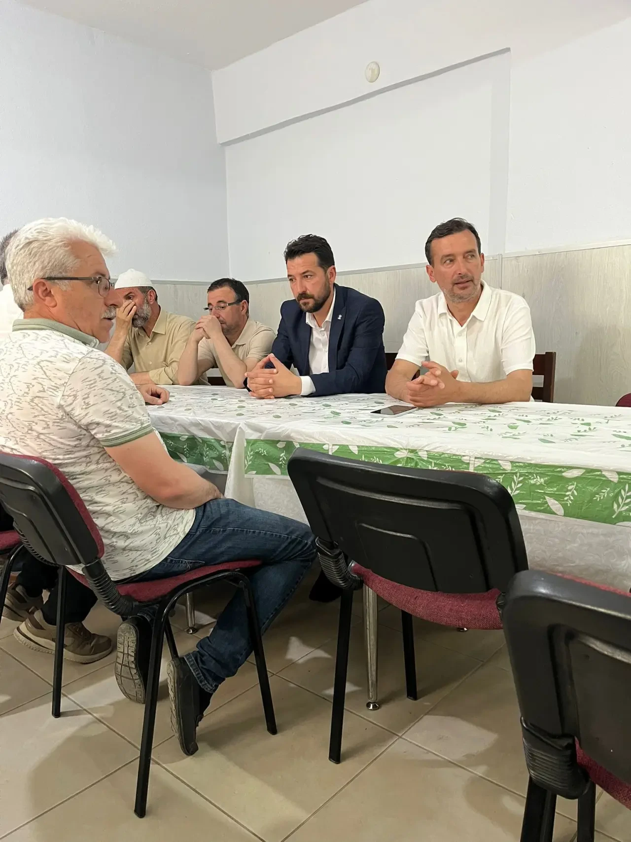 AK Parti Merzifon İlçe Başkanı Emre Keleş’ten Vezirköprülüler Derneği’ne Ziyaret 4