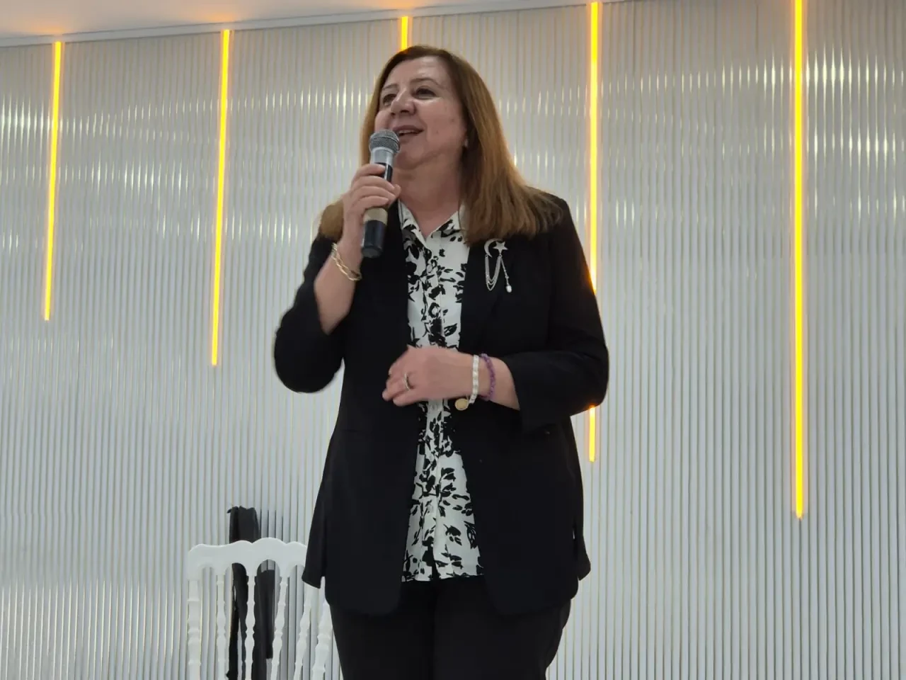 CHP Merzifon Kadın Kolları’ndan Anlamlı Anneler Günü Etkinliği 3