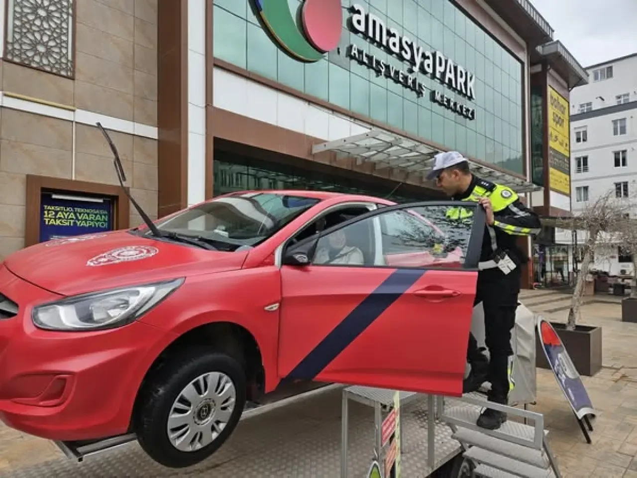 Amasya'da “Bir Kural Bir Ömür” Etkinliğiyle Trafik Bilinci Güçlendirildi 2