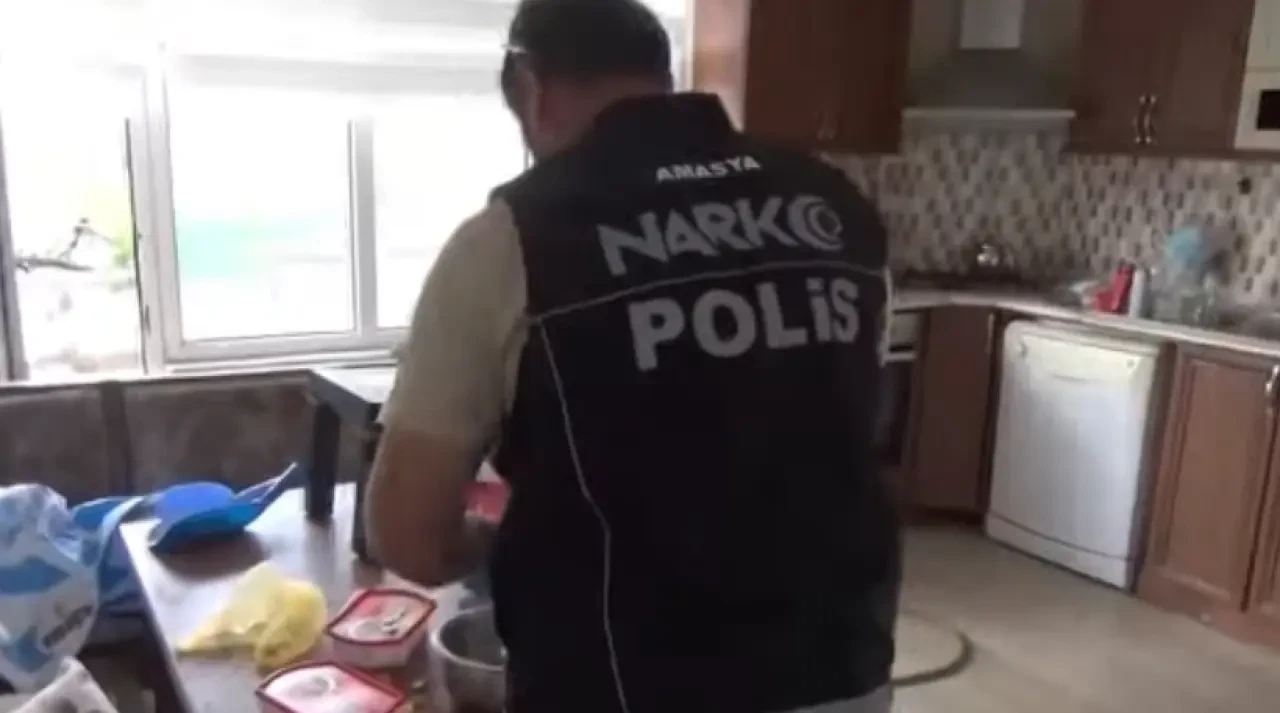 Amasya İl Emniyet Müdürlüğü’nden Uyuşturucu Operasyonu: 13 Şüpheli Tutuklandı! 6