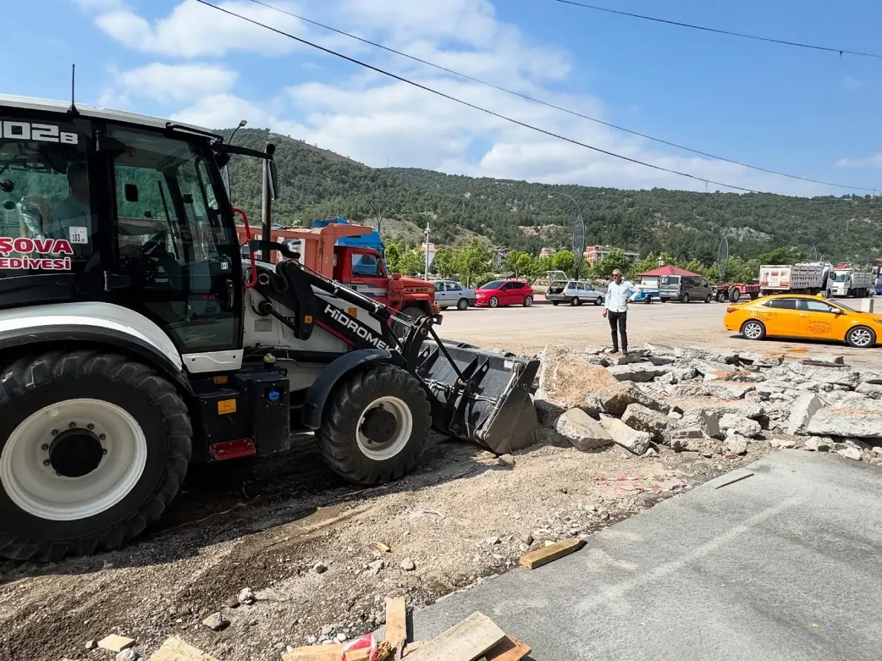 Taşova’da Trafik ve Yaya Güvenliği İçin Yeni Düzenleme Başladı 4
