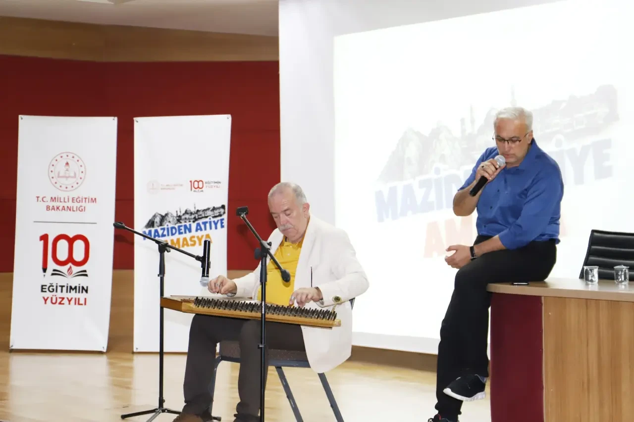 Amasya Üniversitesi’nde “Ruha Şifa Hoş Sada” Konferansı Yoğun İlgi Gördü 4