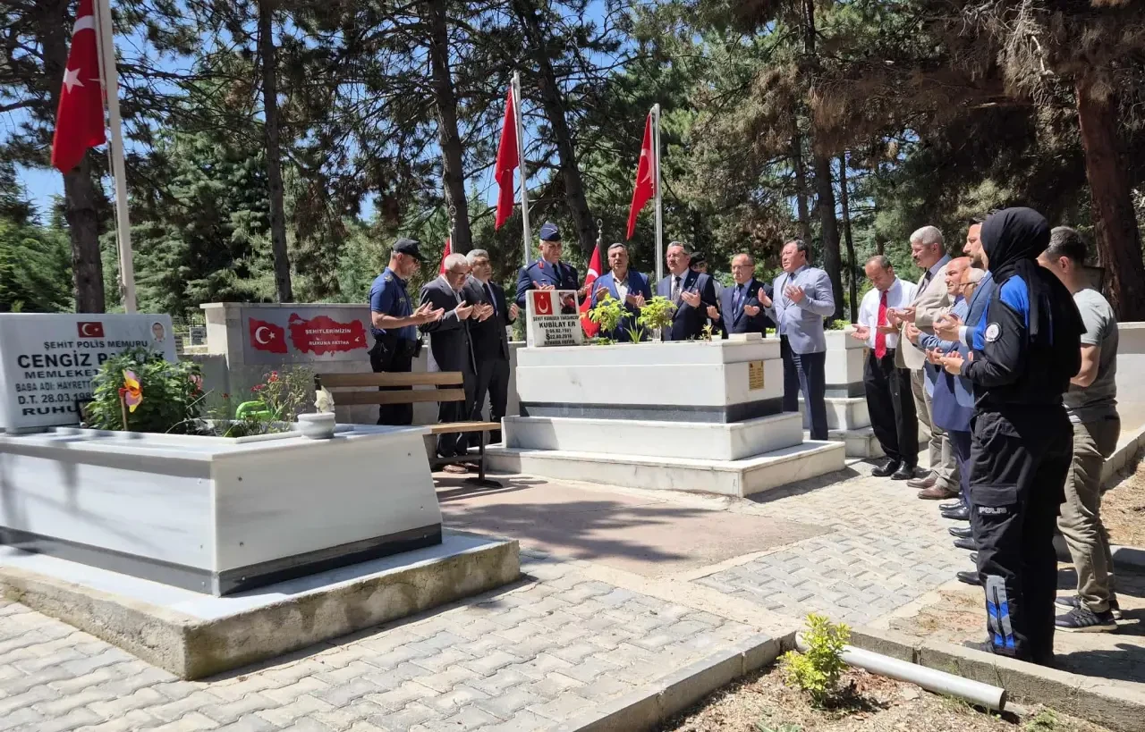 Merzifon’da Kurban Bayramı Öncesi Şehitlik Ziyareti 3