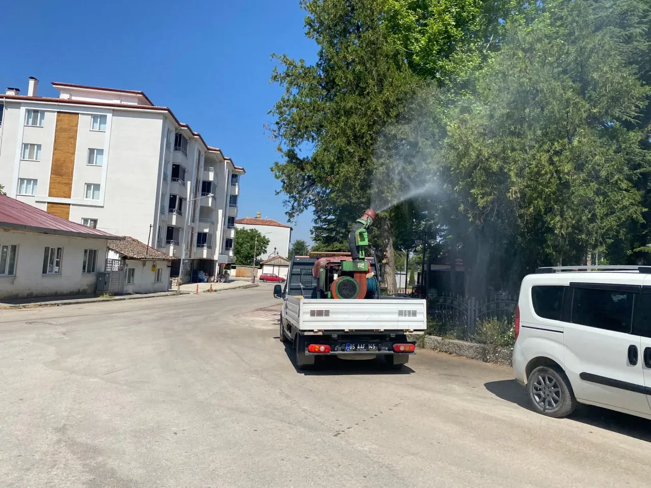 Suluova Belediyesi’nden Sağlık İçin İlaçlama Atağı! 2