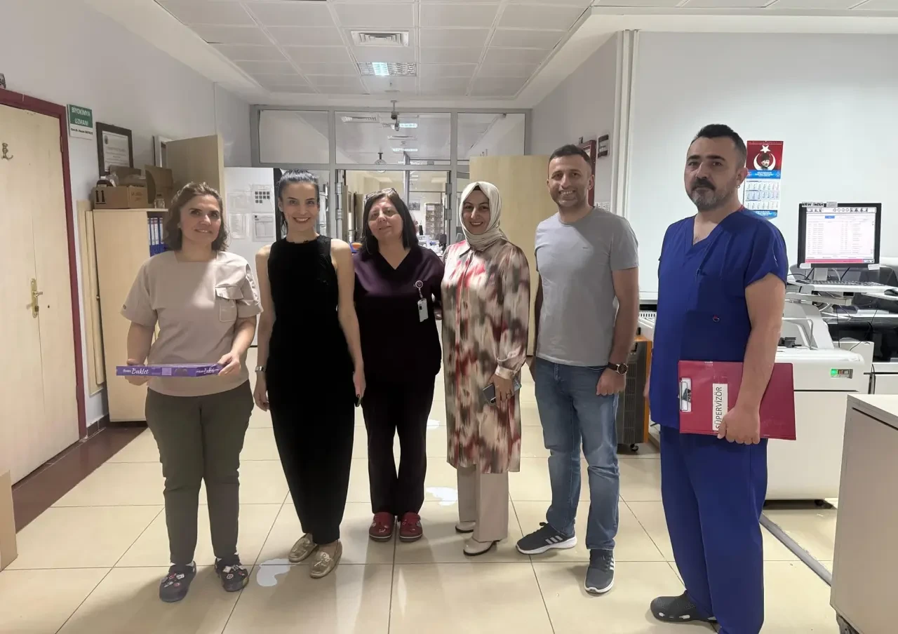 Hastanede Bayram Sevinci: Başhekimden Sağlık Çalışanlarına Ziyaret 3