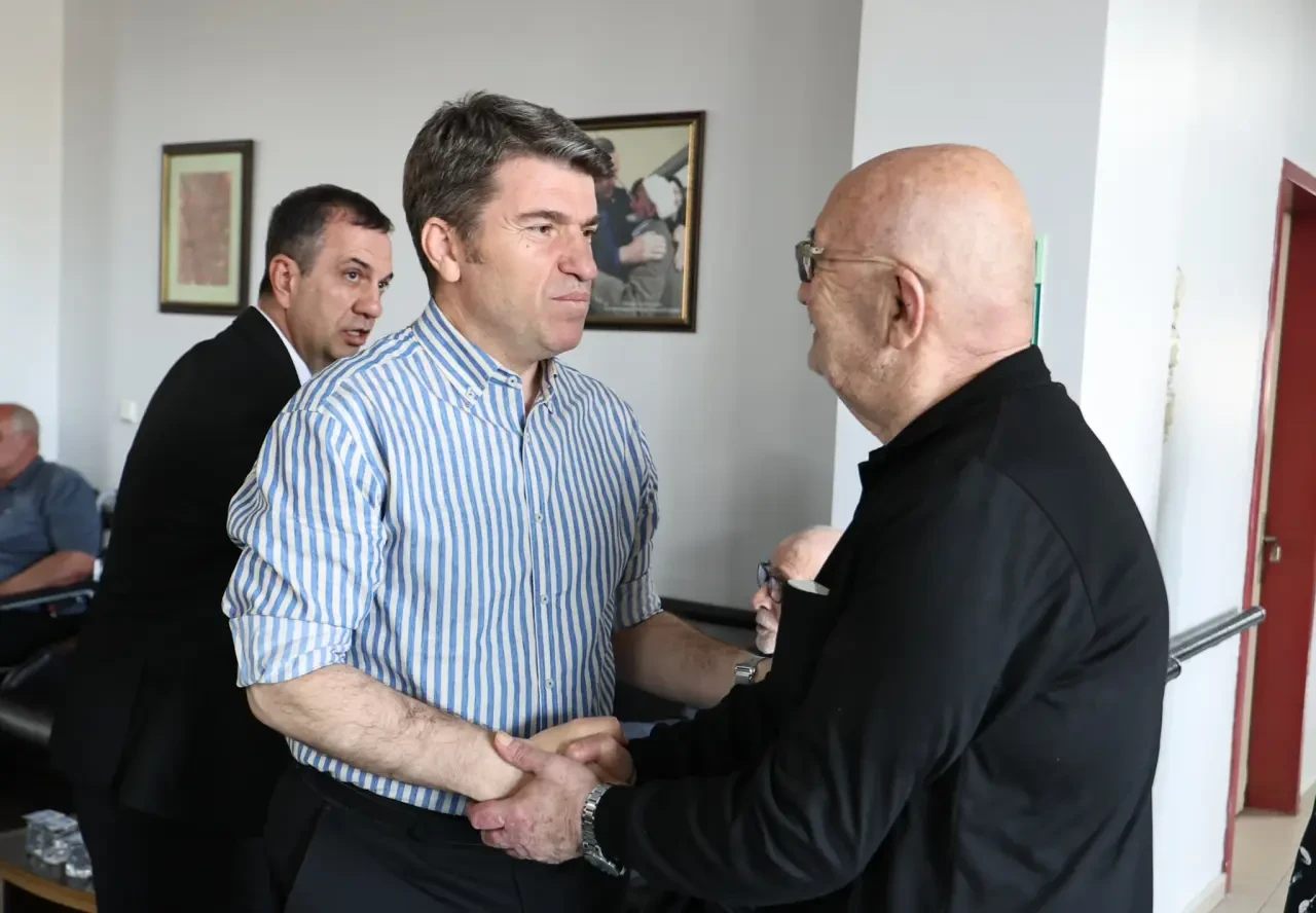Vali Önder Bakan’dan Suluova Huzurevi’ne Bayram Ziyareti 4