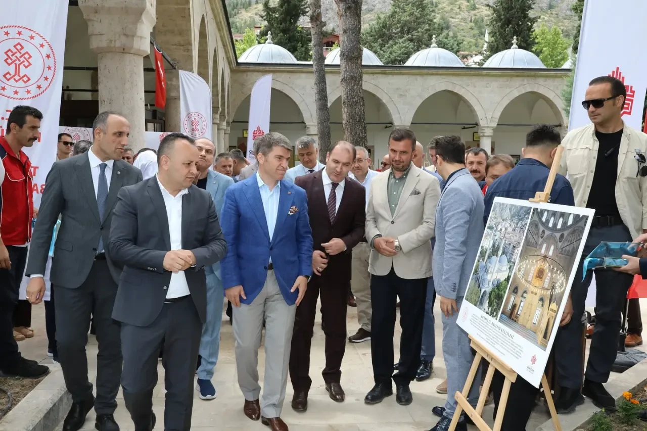 Amasya’da Kültür ve Vakıf Eserleri Fotoğraf Sergisi Açıldı 3