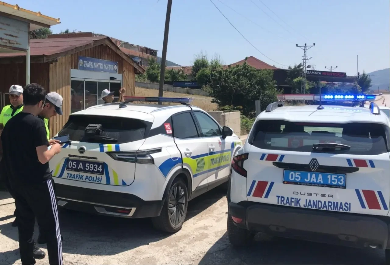 Amasya İl Emniyet Müdürlüğü’nden Bayramda Trafik Güvenliği Uyarısı 1