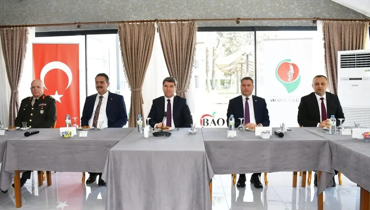 Amasya Protokolü Bayramlaşma Programında Buluştu 1