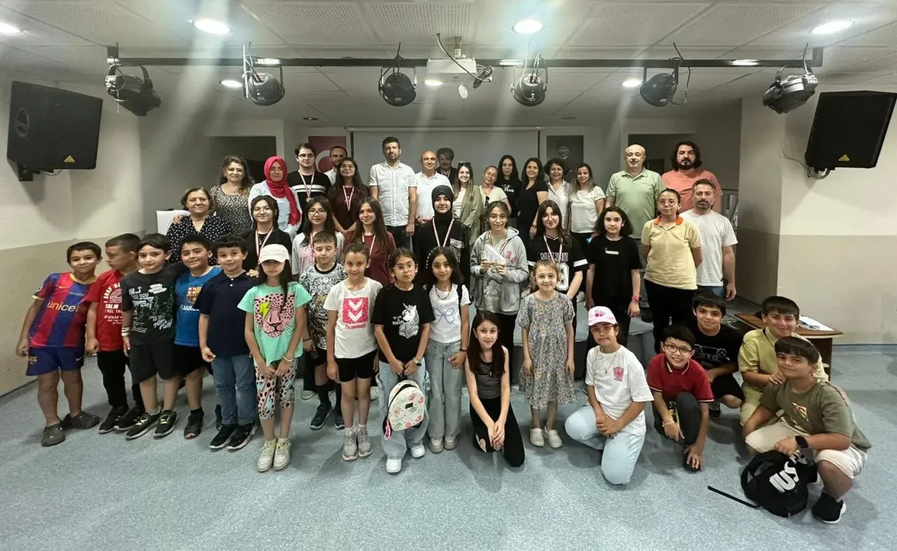 Amasya BİLSEM’de 53 Proje Bilimle Buluştu: Sunumlar Tam Not Aldı 3