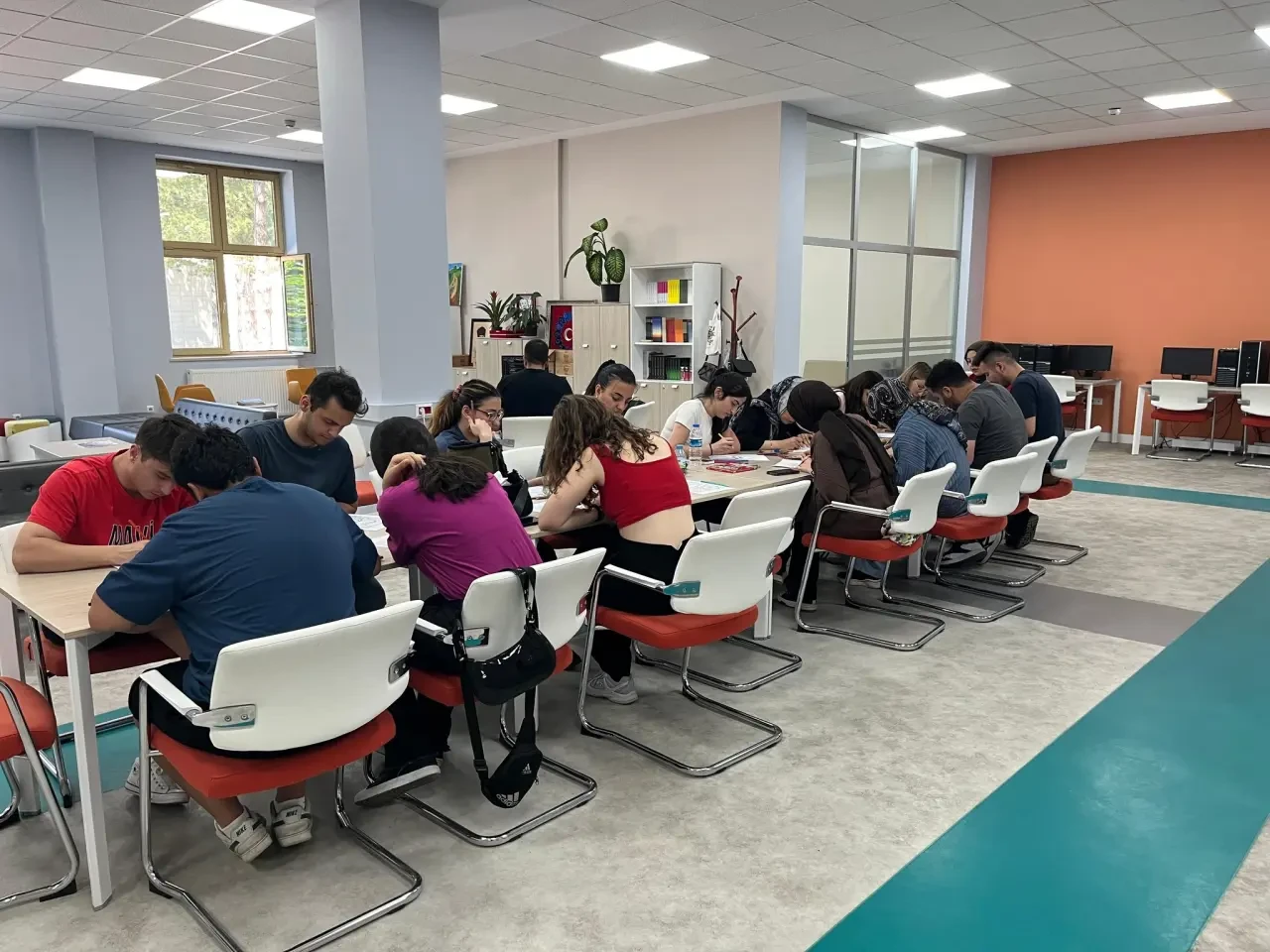 Amasya Üniversitesi Genç Ofis’te Mandala Etkinliği Renkli Anlara Sahne Oldu 3