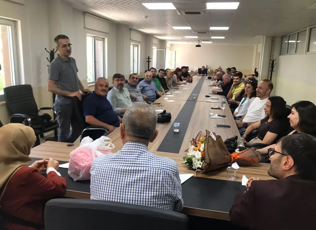 Amasya Üniversitesi’nde Vefa Buluşması: Öğr. Gör. Ahmet Değer Tütenk’e Anlamlı Veda 3