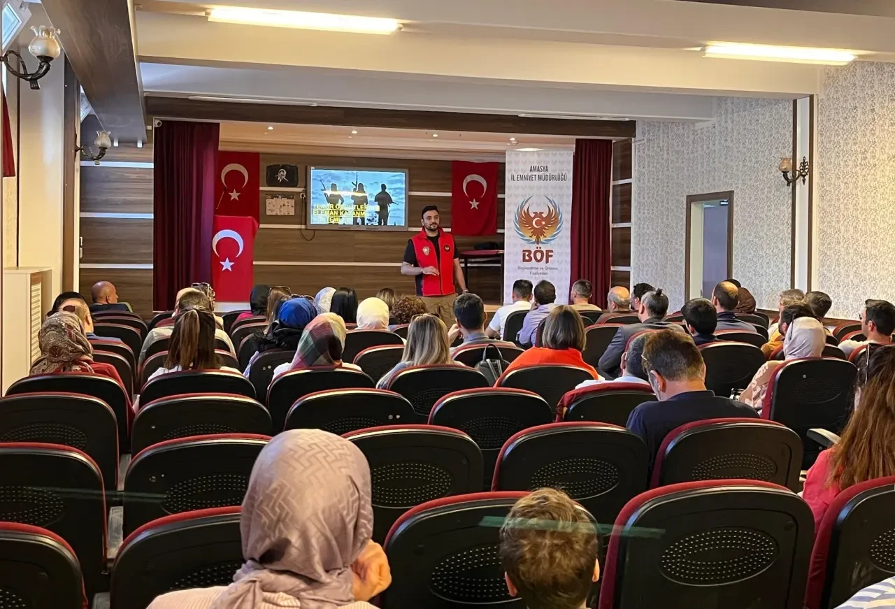 Amasya Emniyetinden Öğretmenlere Terörle Mücadele Eğitimi: “Gençlik Sizin Eseriniz” Projesiyle 473 Öğretmene Ulaşıldı 2