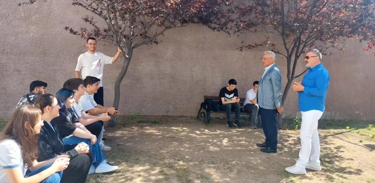 Merzifon Fen Lisesi, YKS Öncesi Öğrencilerine Moral Etkinliği Düzenledi 3