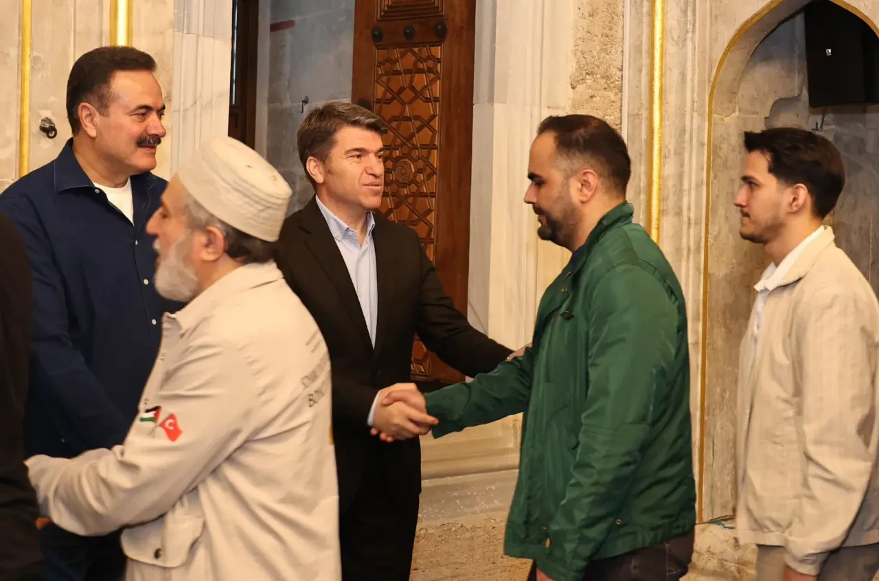 Amasya’da Kurban Bayramı Coşkusu: Eller Semaya Açıldı 3