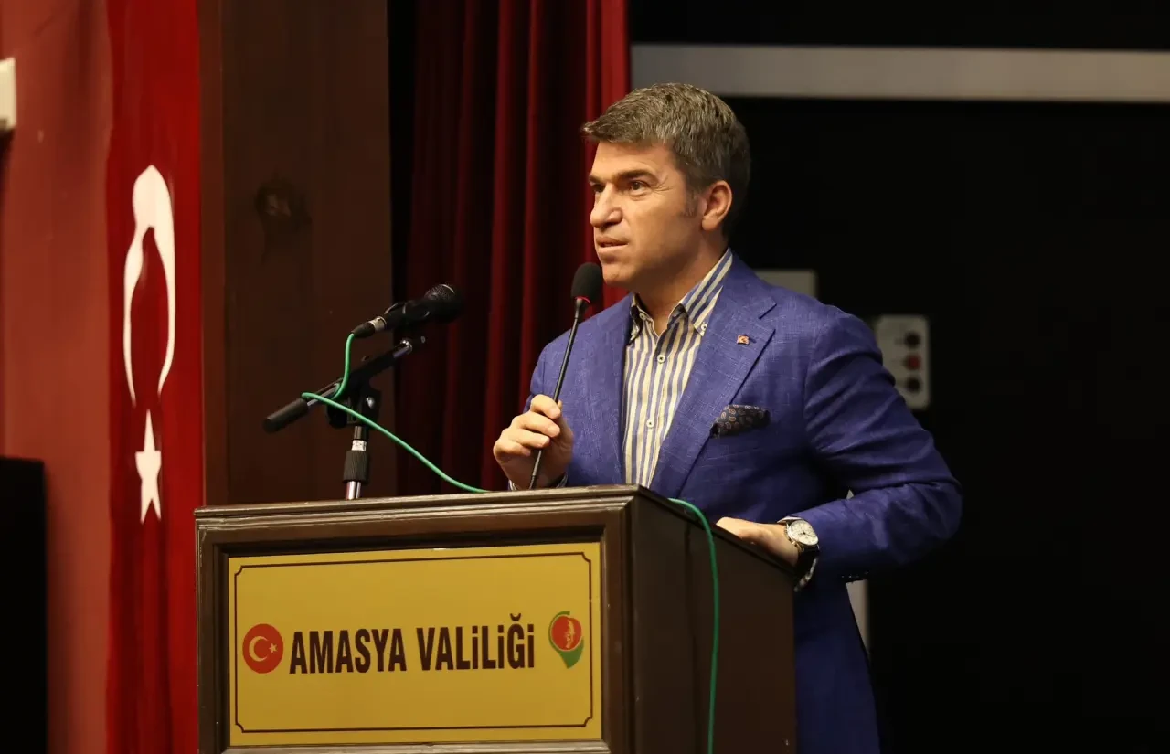Cumhuriyeti Kuran Şehirler Paneli Amasya'da Gerçekleştirildi 1