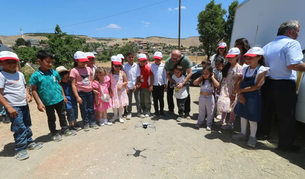 Amasya Üniversitesi'nden Boğaköy’de Bilimle Dolu Gün: “Bilim Kafe” Etkinliği Yoğun İlgi Gördü 4