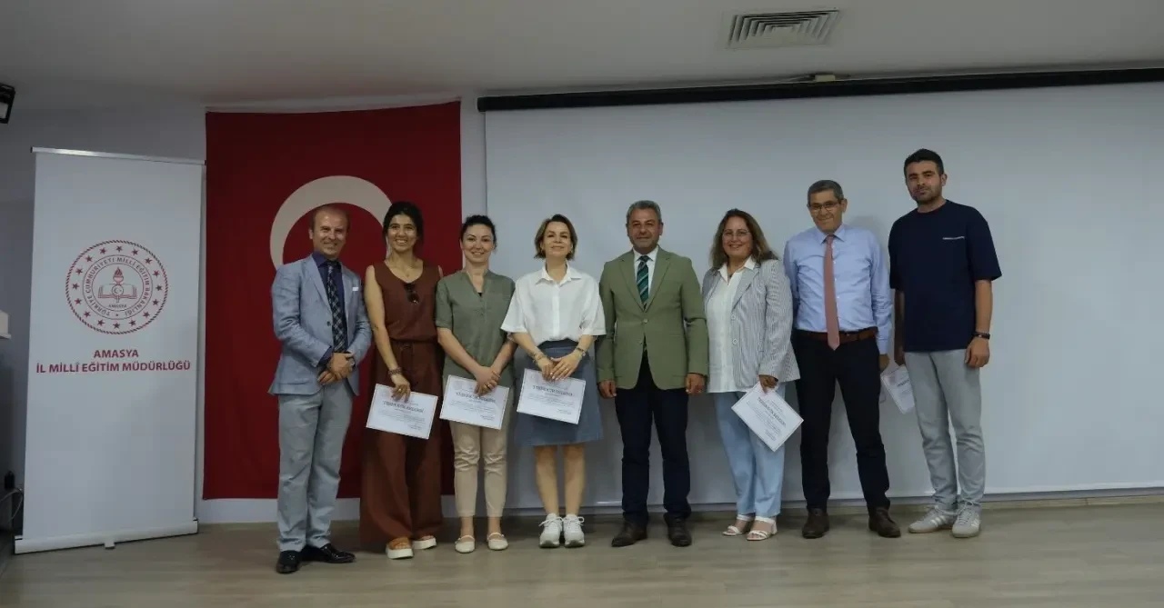 Amasya’da “Dilimizin Zenginlikleri” Projesi Yıl Sonu Şöleni ve Ödül Töreni Düzenlendi 3