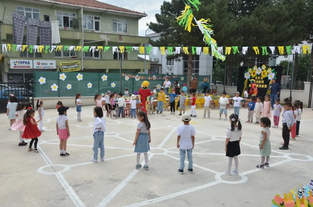 Göynücek Anaokulu’ndan Renkli Yıl Sonu Şenliği 2