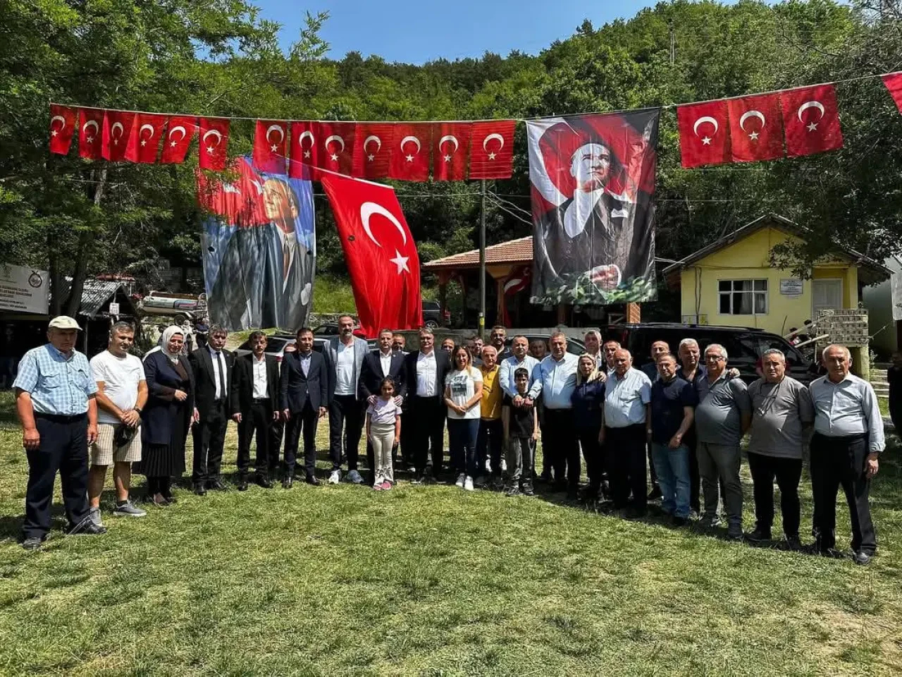 Karagöz, Geleneksel Şenlikte Halkla Kucaklaştı 4