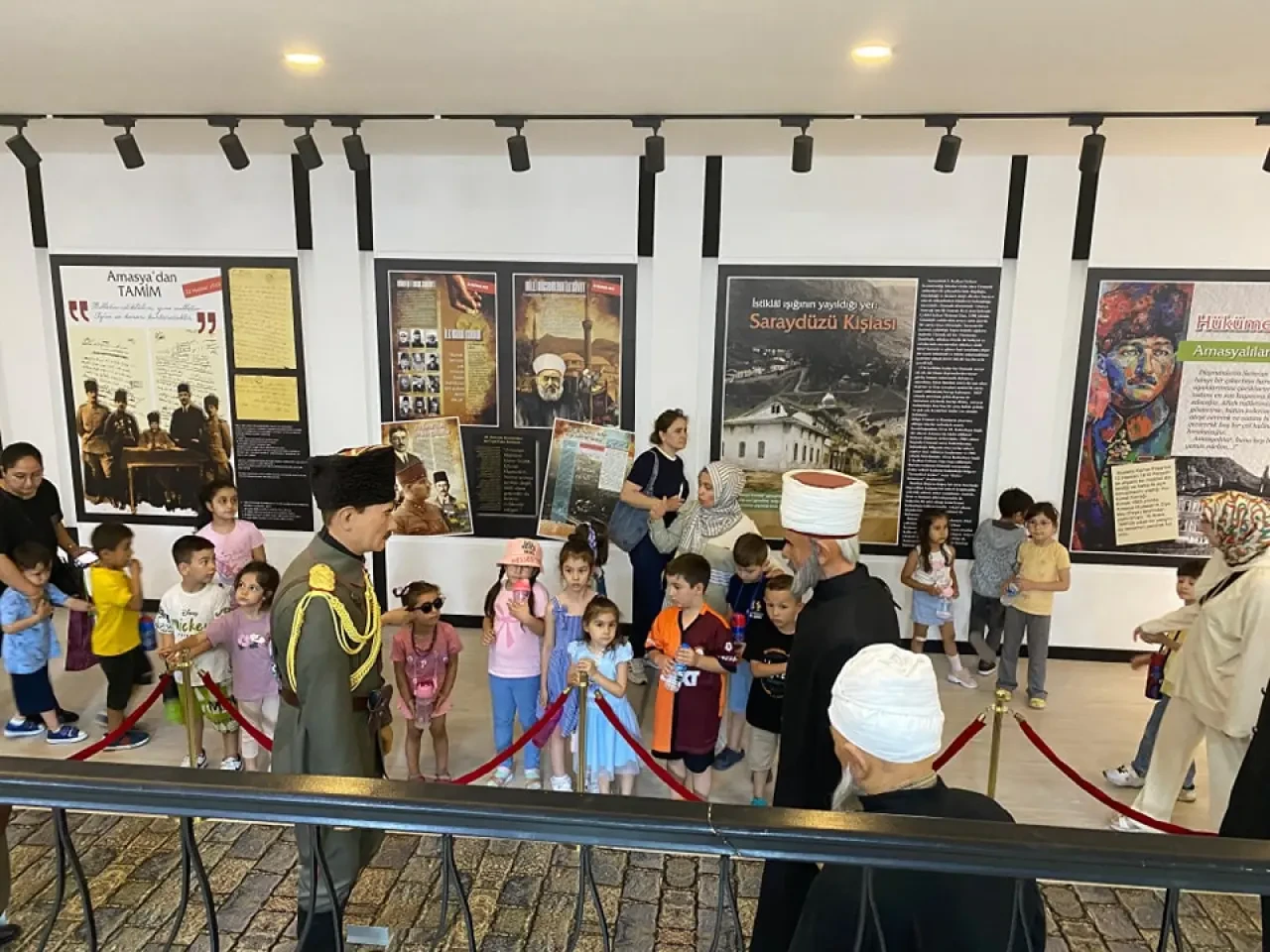 Amasya'da Minik Öğrencilerden Unutulmaz Kütüphane Ziyareti 3