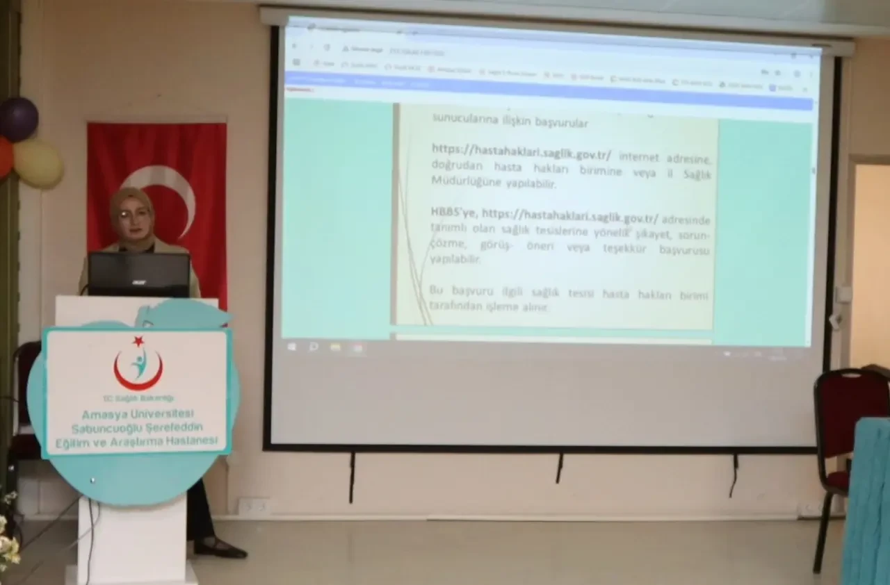 Amasya’da Sağlık Personeline “İletişim ve Hasta Hakları” Eğitimi 2