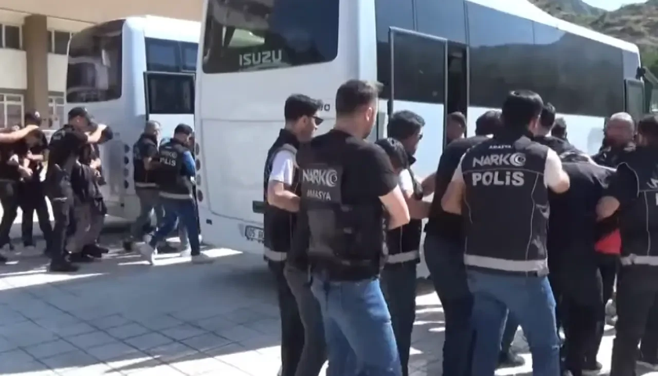 Amasya İl Emniyet Müdürlüğü’nden Uyuşturucu Operasyonu: 13 Şüpheli Tutuklandı! 5