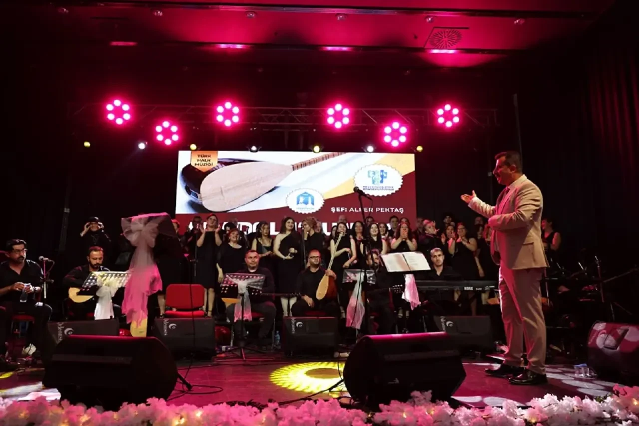 “Anadolu’nun Sesi” Merzifon’da Yankılandı: Türkülerin Büyüsüyle Unutulmaz Bir Gece 3