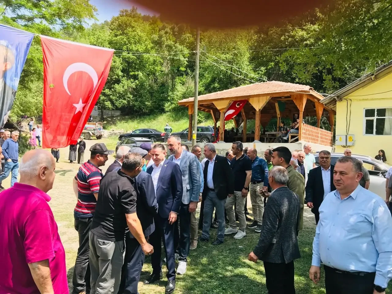 Karagöz, Geleneksel Şenlikte Halkla Kucaklaştı 5