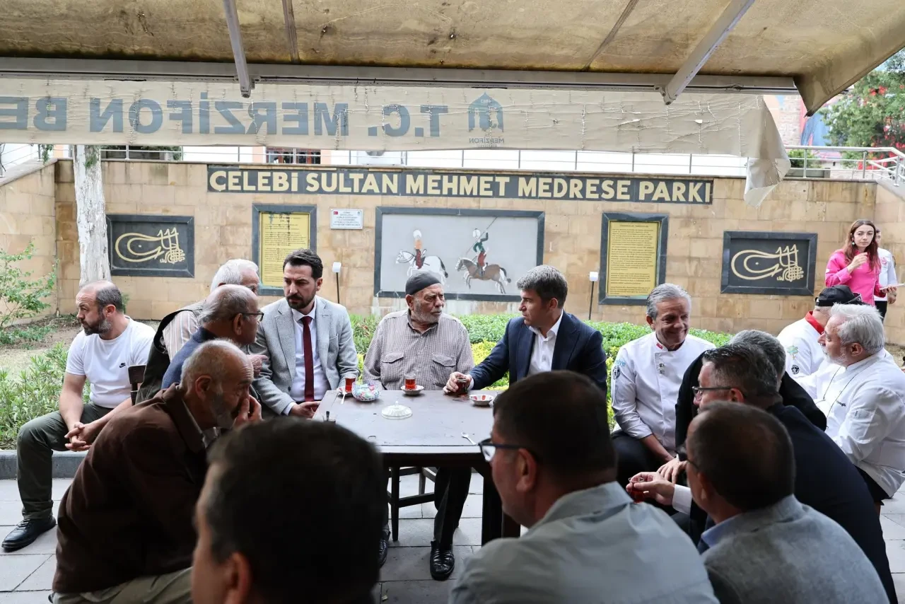 Vali Bakan Merzifon’da Halkla Buluştu 3