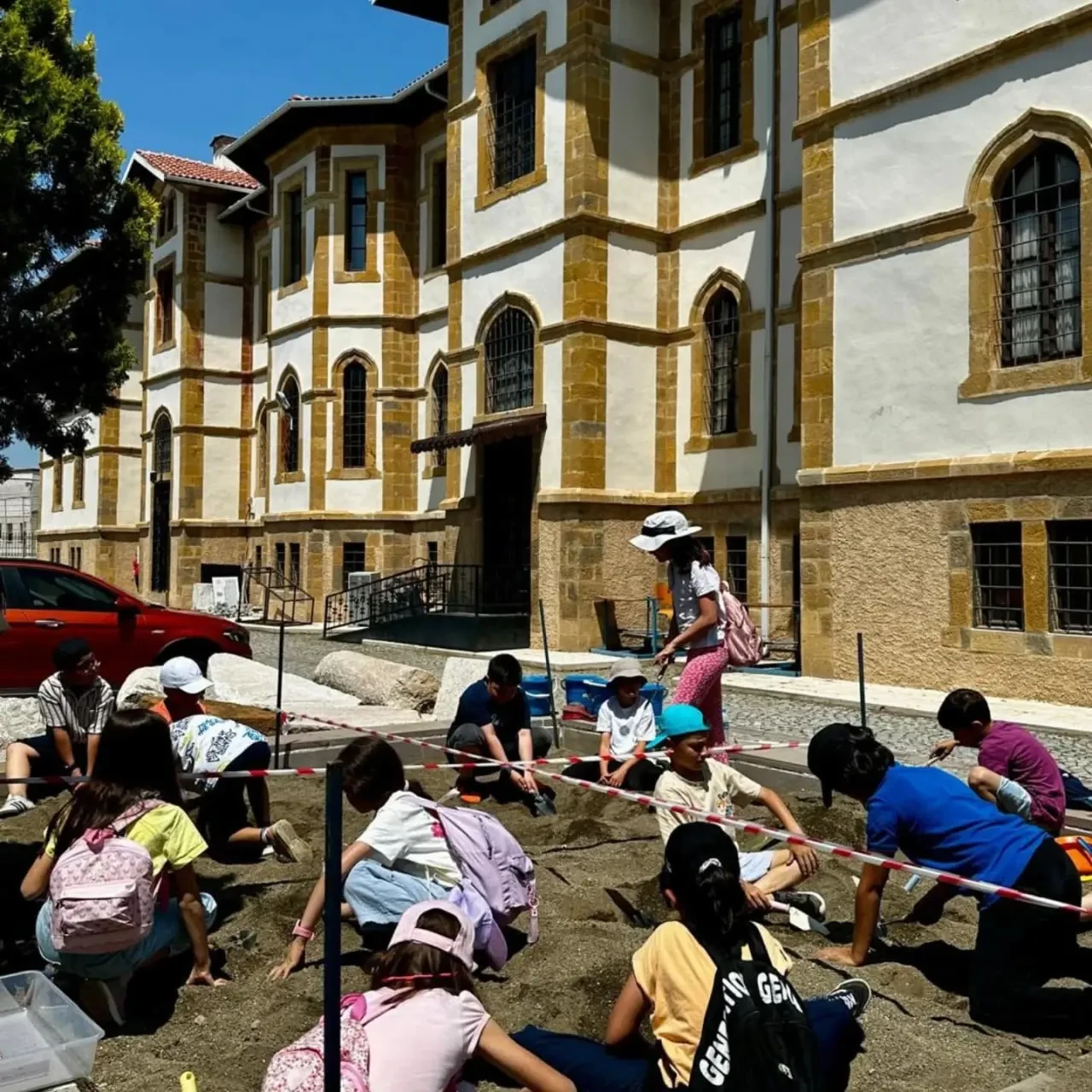 Merzifonlu Öğrenciler Çorum Gezisiyle Tarih ve Sanatla Buluştu 2