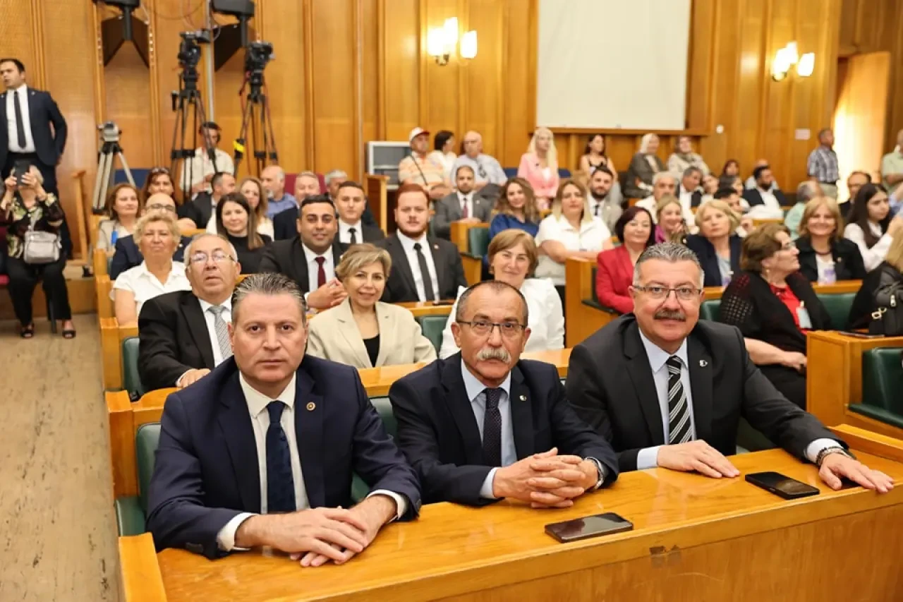 Merzifon Heyeti, Ankara’da CHP Grup Toplantısı’na Katıldı 2