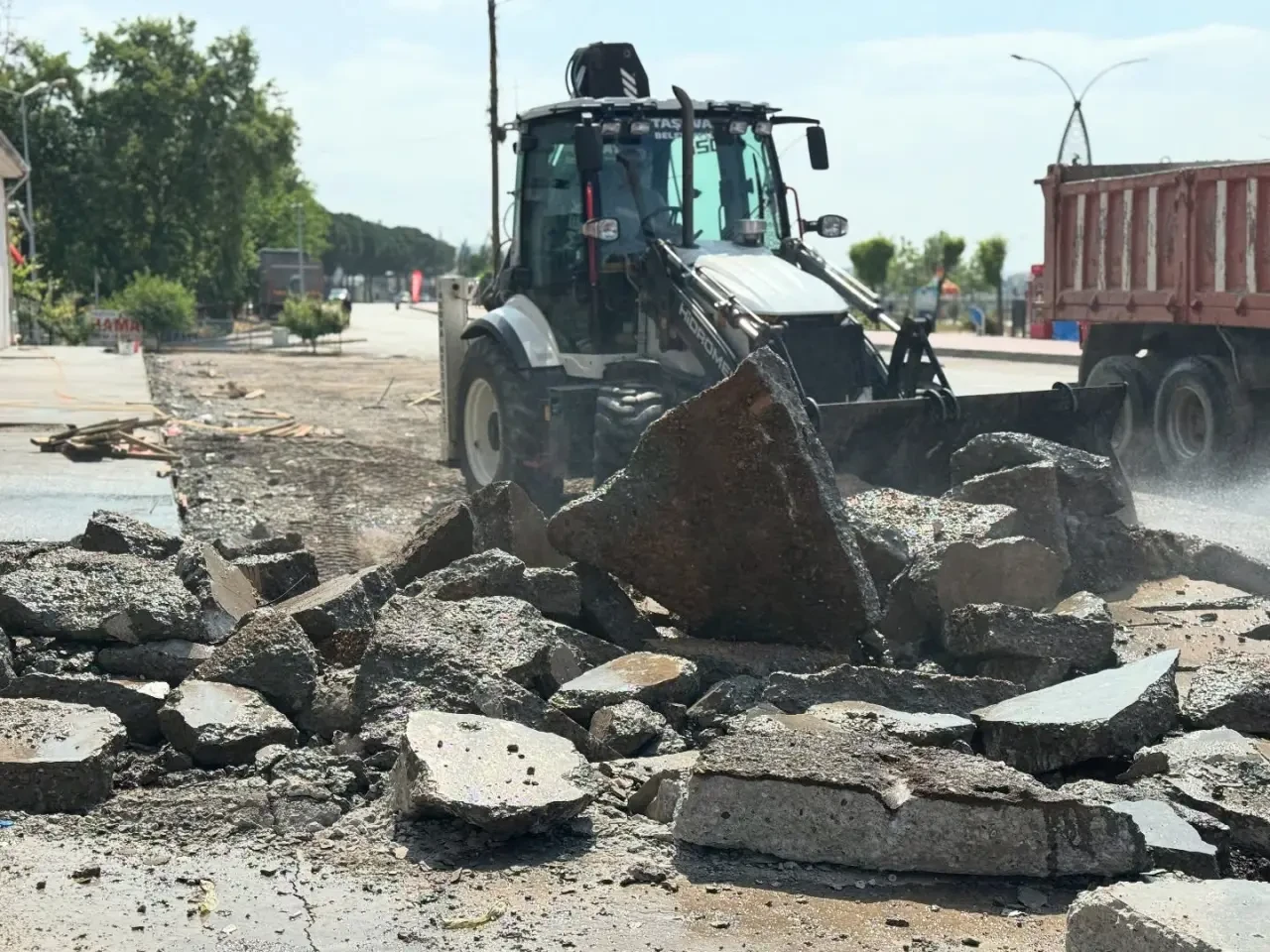 Taşova’da Trafik ve Yaya Güvenliği İçin Yeni Düzenleme Başladı 1