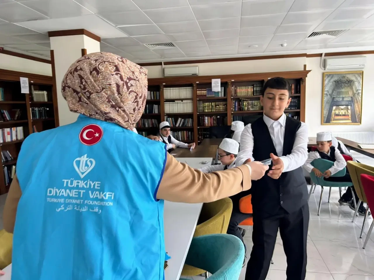 TDV Amasya Şubesi Kadın Kolları’ndan Hafızlara Anlamlı Destek 1