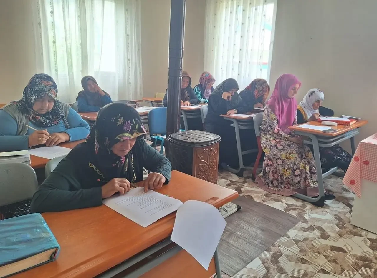 Sepetli Köyü’nde “Sağlıklı Hayat Akademisi” Eğitimleri Tamamlandı 1
