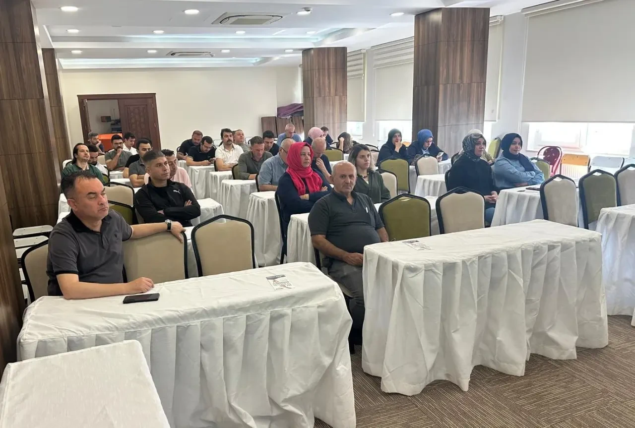 Amasya İl Özel İdaresi'nde “Bağımlılıkla Mücadele” Eğitimi Gerçekleştirildi 1