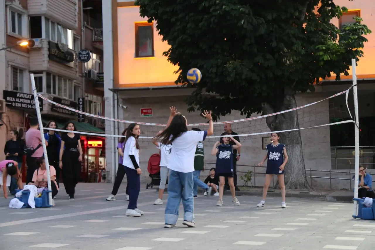 Amasya’da “Spor Bağımlılıklardan Korur” Etkinliğiyle Anlamlı Mesaj 2