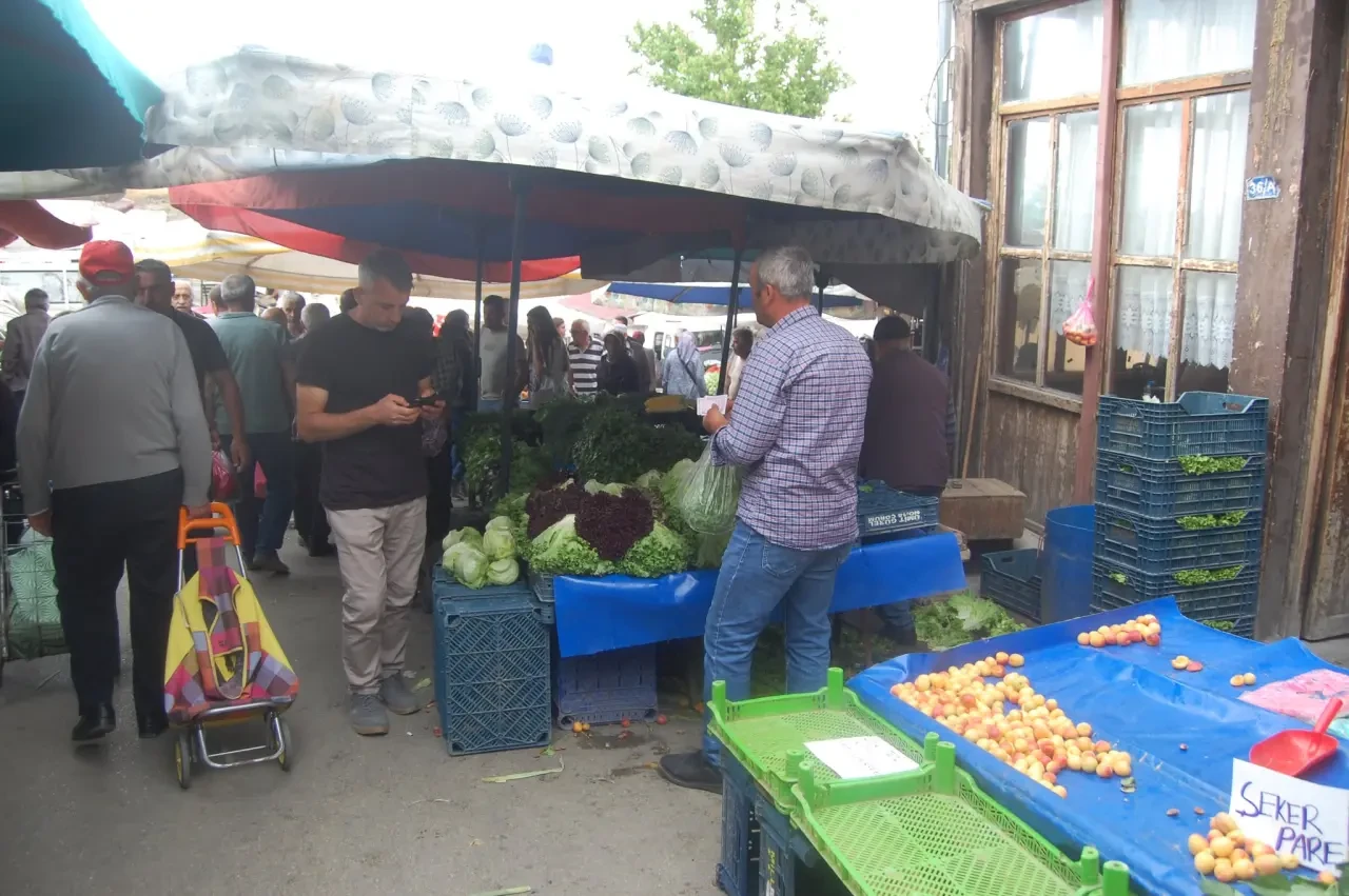 Kiraz Fiyatı Dudak Uçuklattı: Kilosu 500 TL! 3