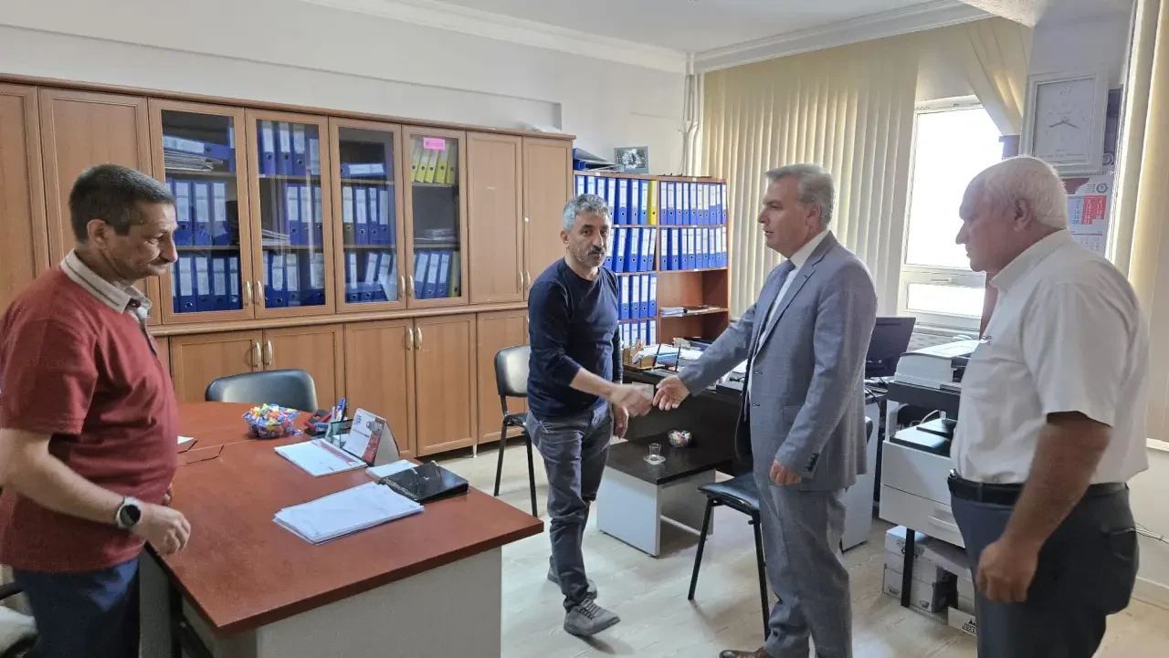 Suluova İlçe Milli Eğitim Müdürlüğü’nde Bayramlaşma Coşkusu 4