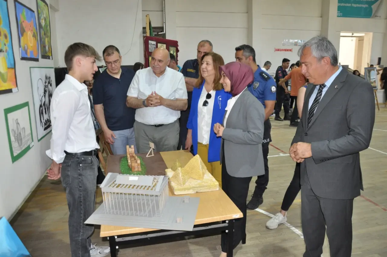 Gümüşhacıköy Hasan Coci Anadolu Lisesi’nde Kültür ve Sanat Şöleni 4