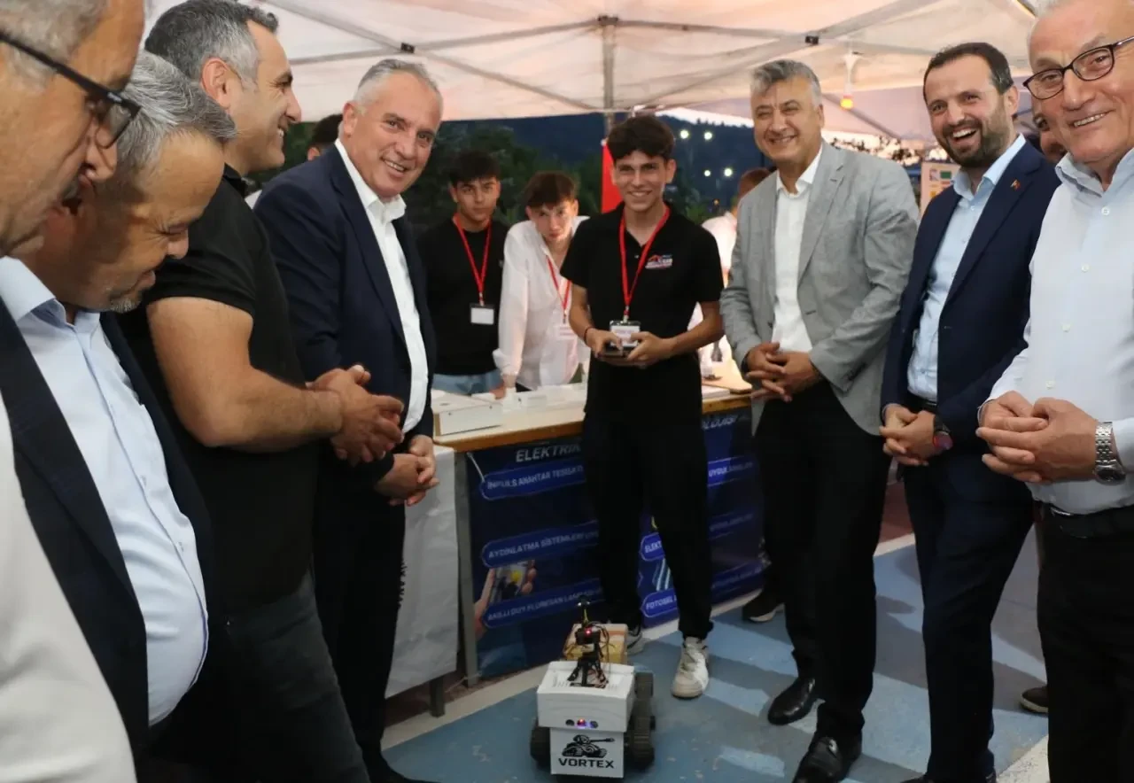 Taşova’da Mezuniyet ve Şed Kuşanma Coşkusu: Emek ve Gelenek Bir Arada 4