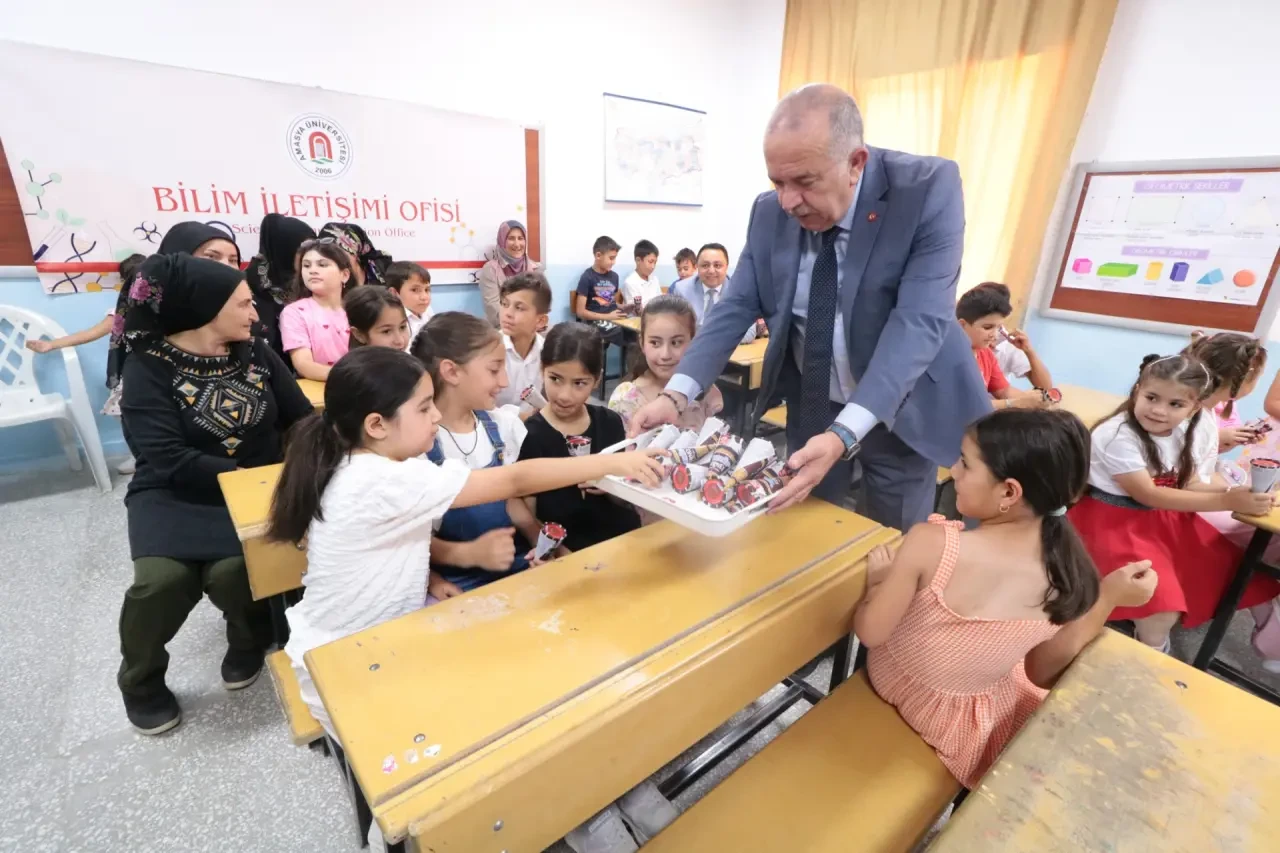 Amasya Üniversitesi'nden Boğaköy’de Bilimle Dolu Gün: “Bilim Kafe” Etkinliği Yoğun İlgi Gördü 1