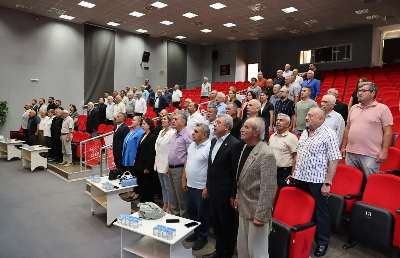 CHP Merzifon’da Kenetlendi: Genişletilmiş İlçe Danışma Kurulu Toplantısı Gerçekleşti 4